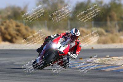 media/Jan-14-2024-SoCal Trackdays (Sun) [[2e55ec21a6]]/Turn 2 (1025am)/